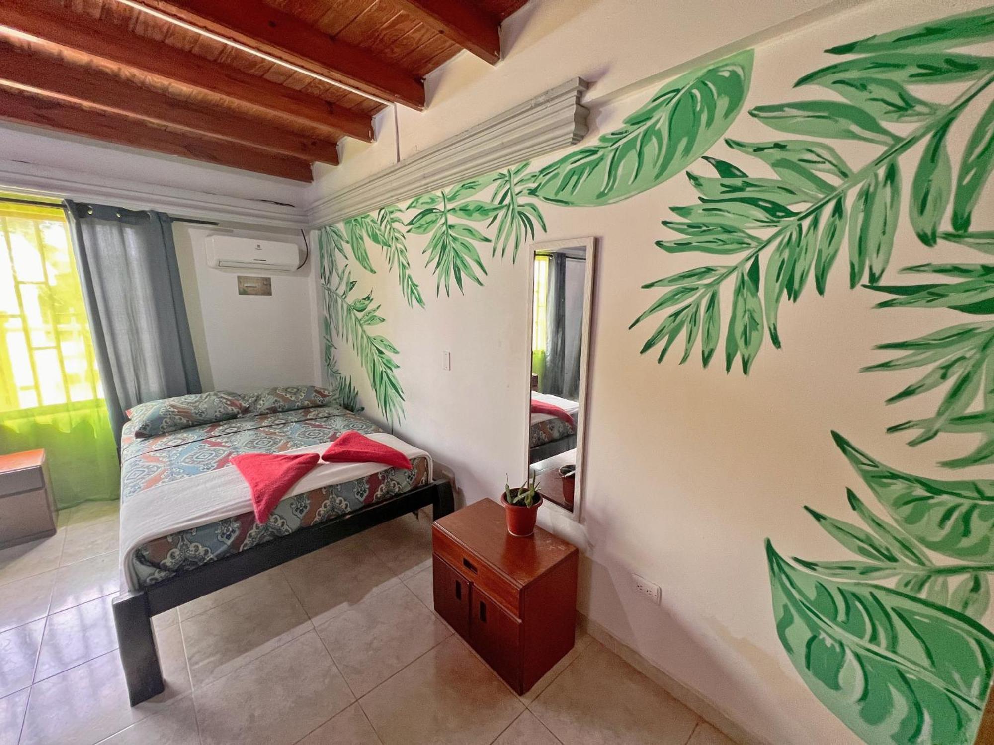 San Andrés Hostal Mom Mariela מראה חיצוני תמונה